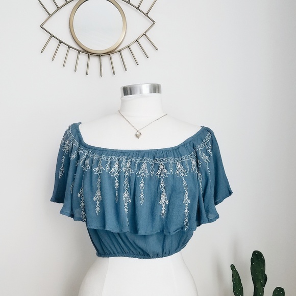 Embroidered Off the shoulder Crop Top - Picture 1 of 3